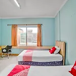 Oyo Flagship 90759 Beatrix Apartment