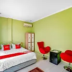 Oyo Flagship 90759 Beatrix Apartment