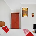 Oyo Flagship 90759 Beatrix Apartment