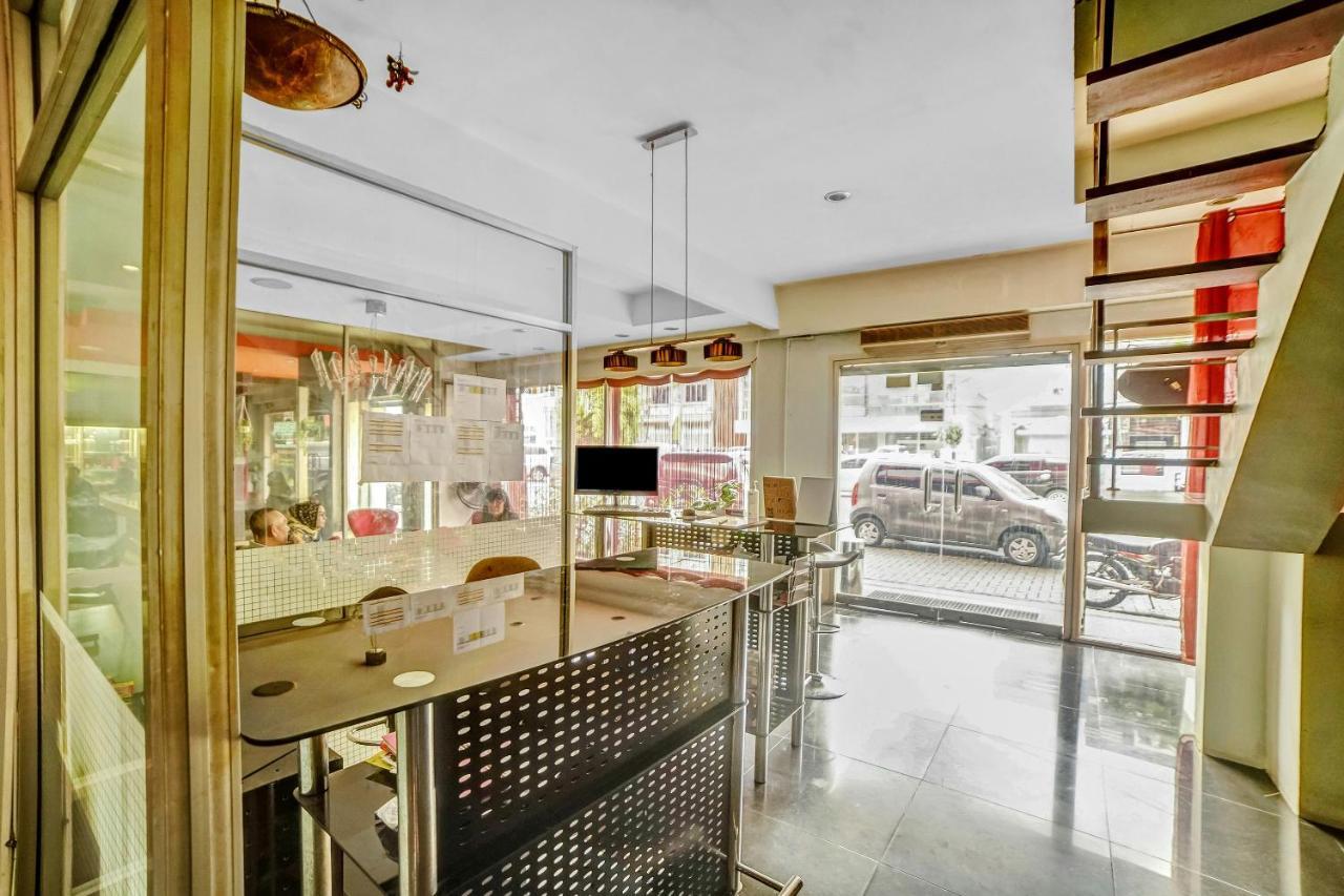 Oyo Flagship 90759 Beatrix