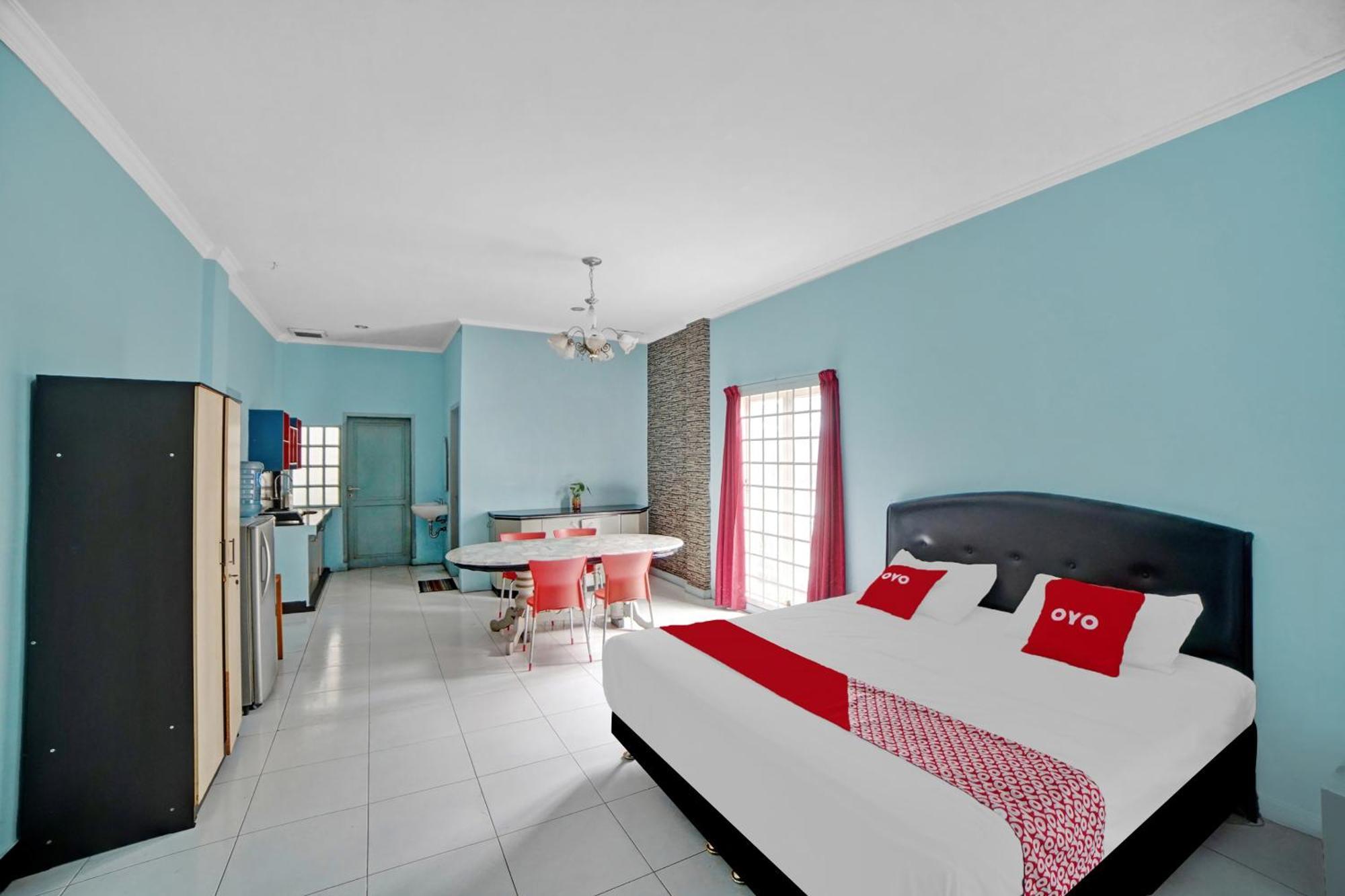 Oyo Flagship 90759 Beatrix Medan